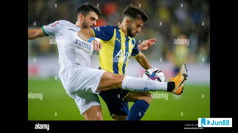 Hình ảnh hành động trong trận đấu giữa Fenerbahce và Alanyaspor - "Fenerbahce" vs "Alanyaspor" Hình ảnh hành động trong trận đấu giữa Fenerbahce và Alanyaspor - "Fenerbahce" vs…